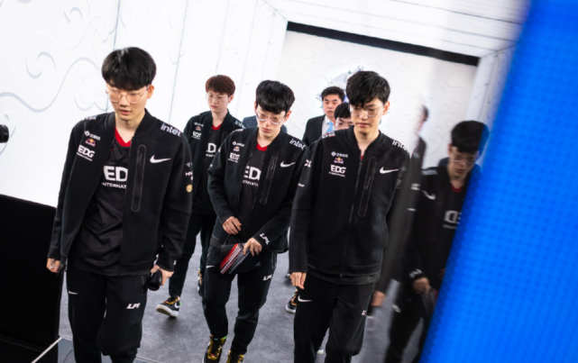 更是战略上 更是战略上