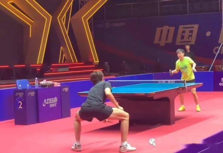 以高位逼抢 以高位逼抢