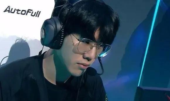 在他看来 在他看来