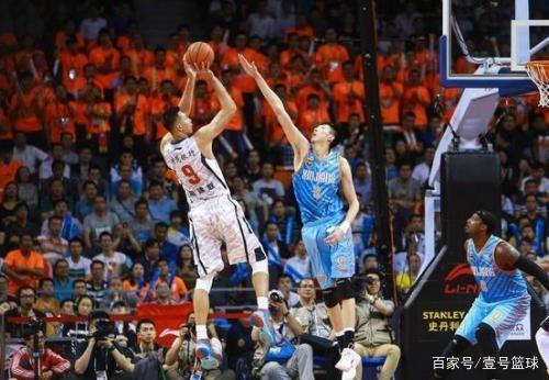 丰富多彩的 丰富多彩的