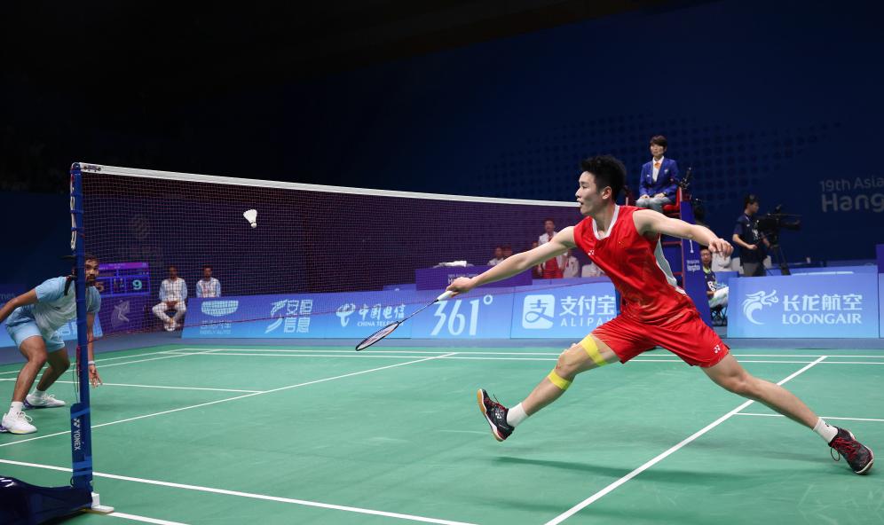 在与其他高 在与其他高