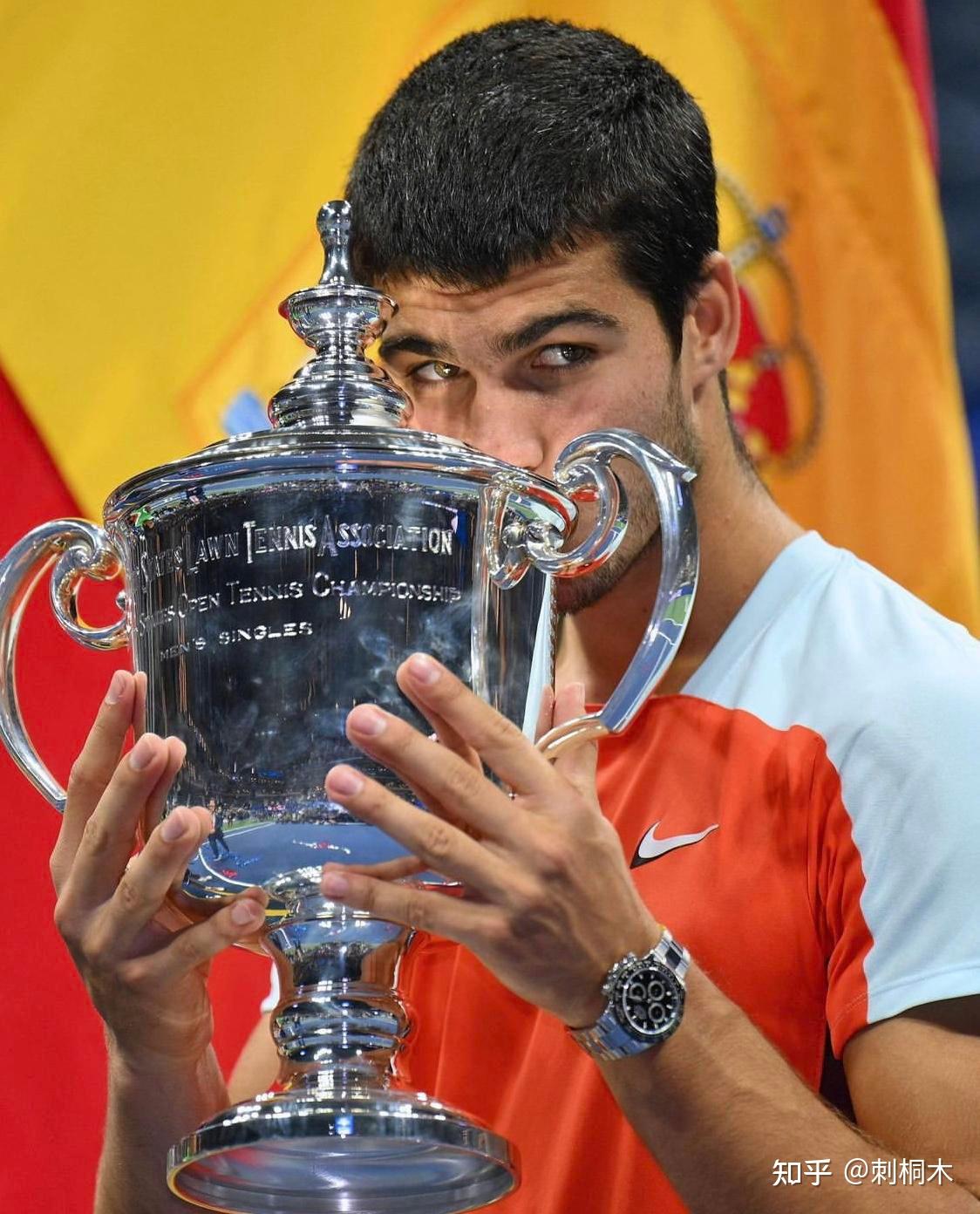 王彤伤停引 王彤伤停引