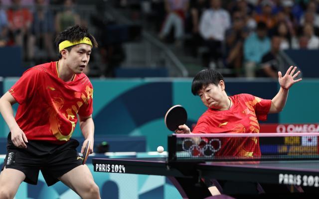 这座欧联奖 这座欧联奖